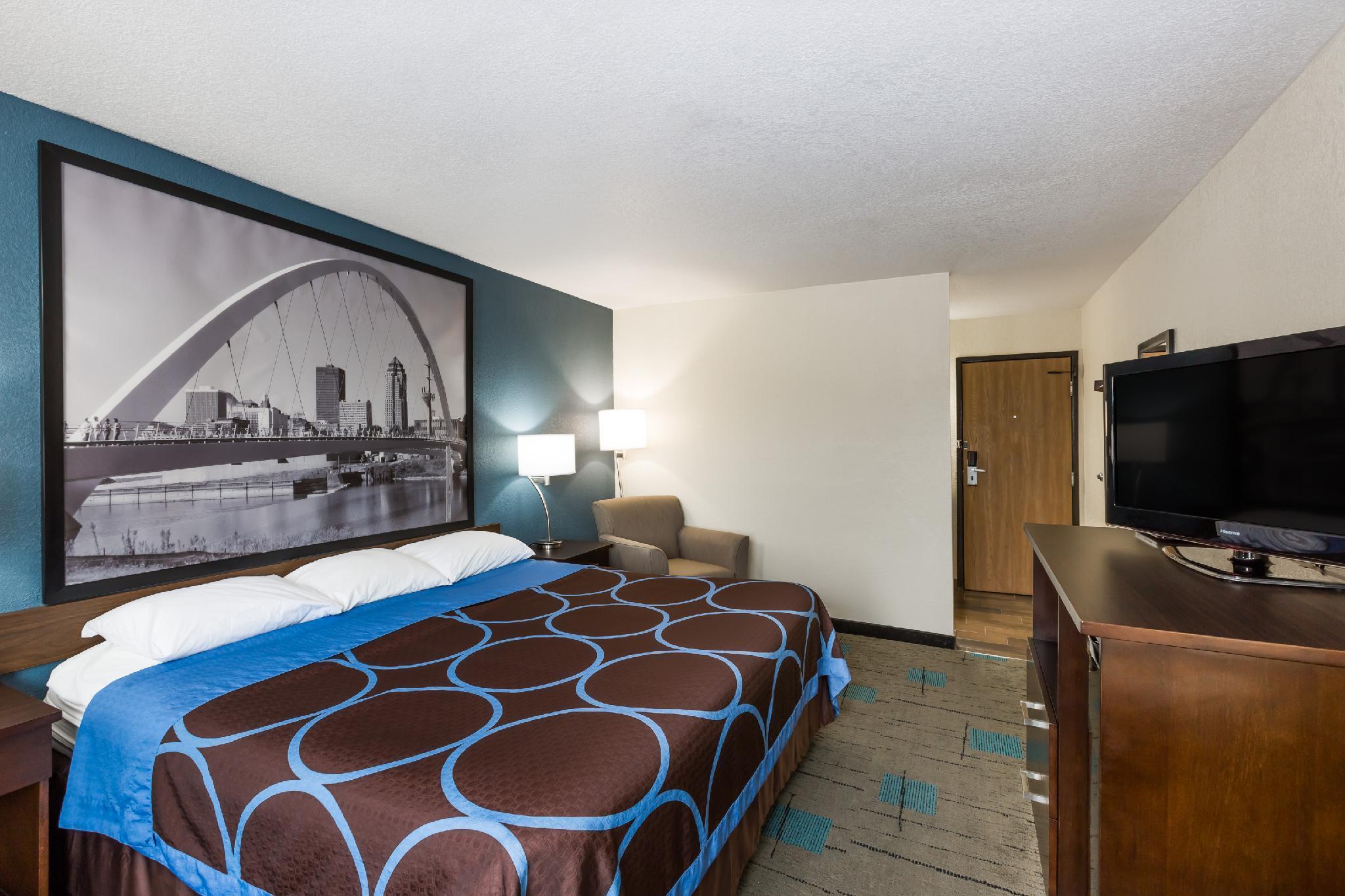 Super 8 By Wyndham Urbandale/Des Moines Area Motel Екстериор снимка